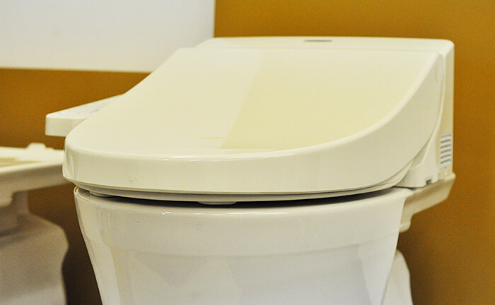 トイレの排水ソケットを交換