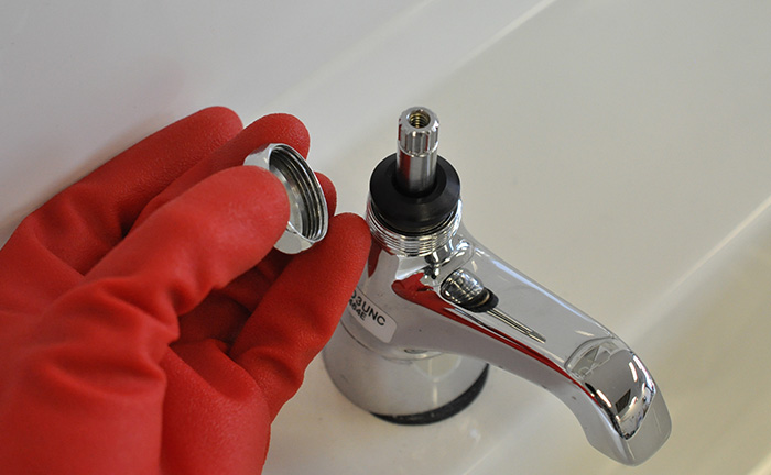 INAXの蛇口や水栓を修理する方法